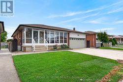 35 WHEELWRIGHT CRESCENT N Toronto, ON M3N 1V2