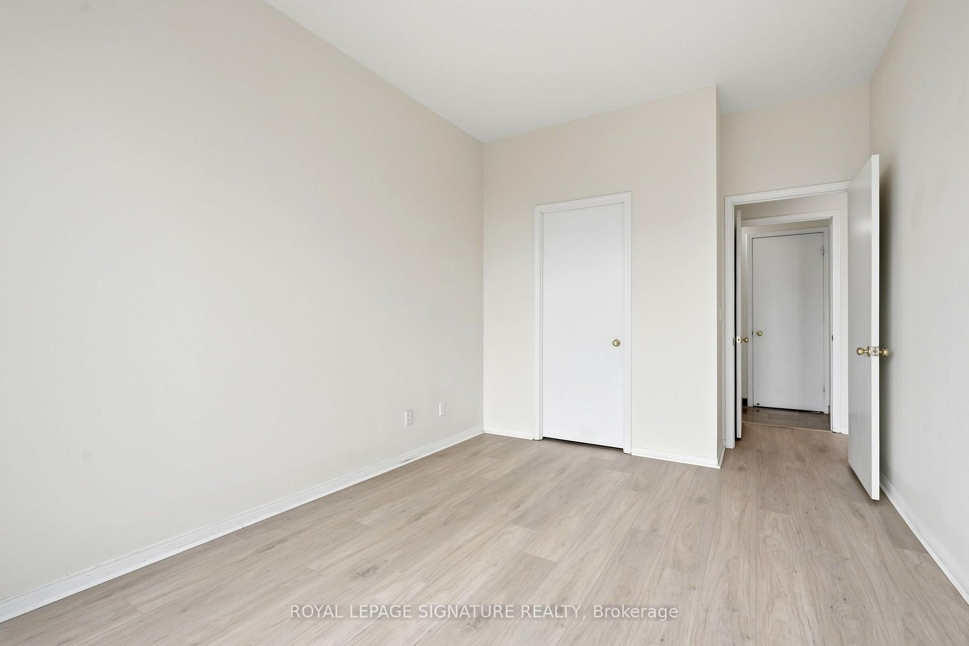 2014-7 King Street E, Toronto, ON