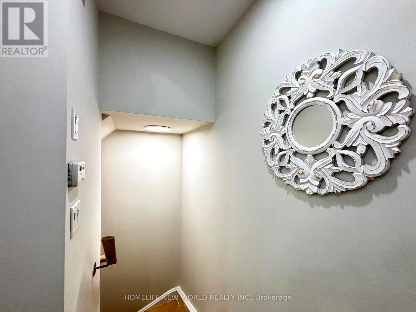 45 - 19 Eldora Avenue, Toronto, ON
