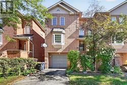 28 ELI SHACKLETON COURT Toronto, ON M1E 5K3