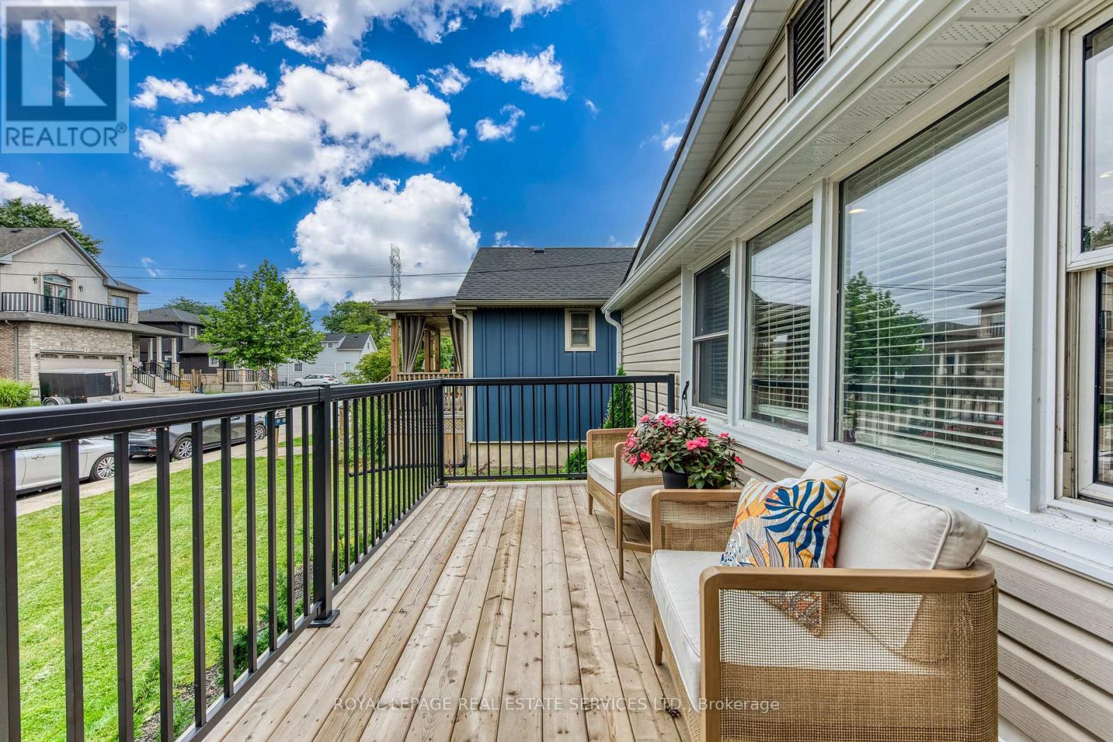 6 Rembe Avenue, Hamilton, ON