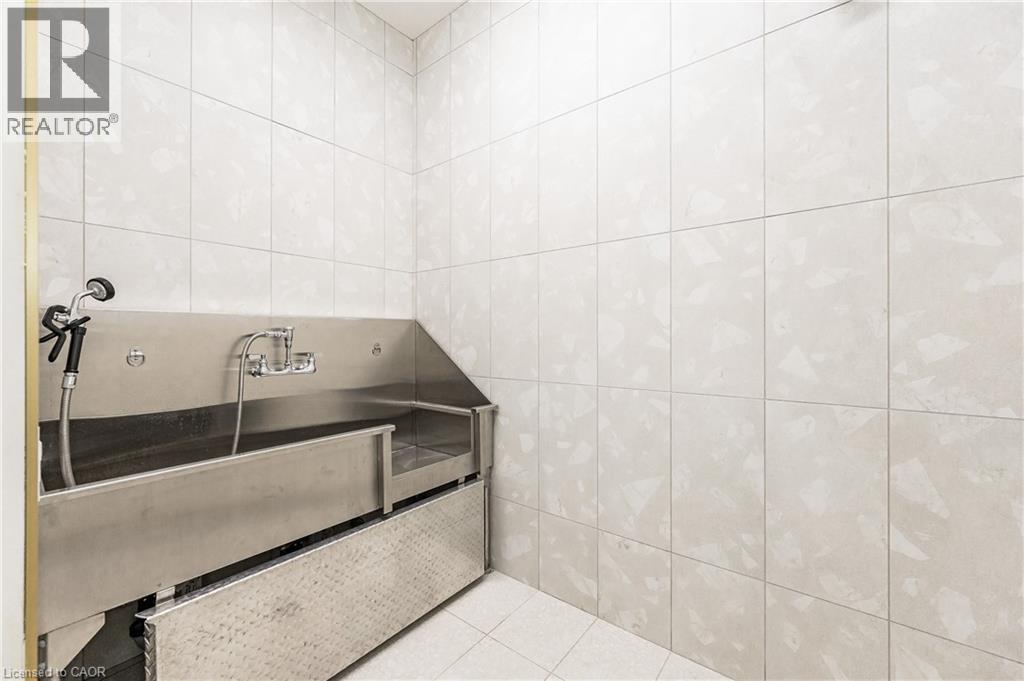 Amenity - Dog Washing Station - 24 Union Street E Unit# 103, Waterloo, ON