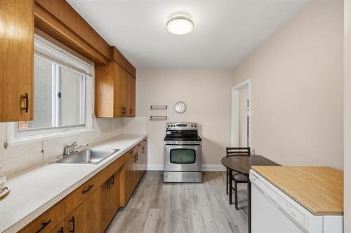 795 Lorette Avenue, Winnipeg, MB 