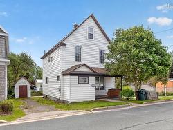 31 Marconi Street Glace Bay, NS B1A 2P4