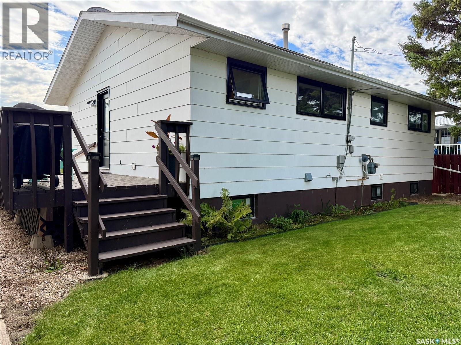 110 Railway Avenue E, Shellbrook, SK