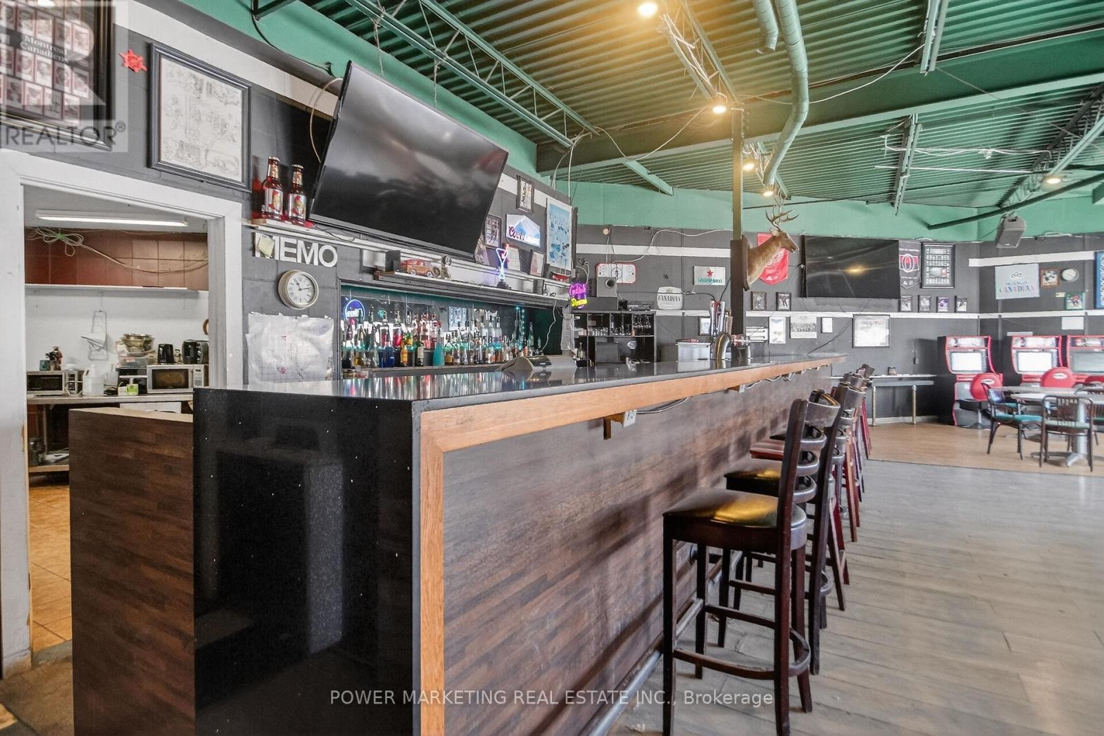 858 Merivale Road, Ottawa, ON