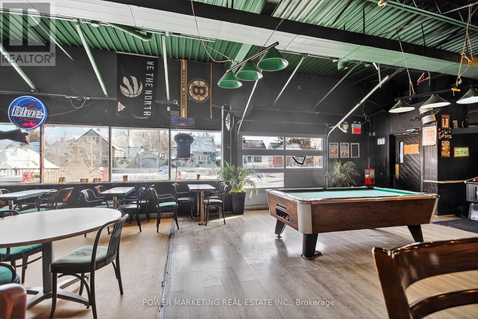 858 Merivale Road, Ottawa, ON