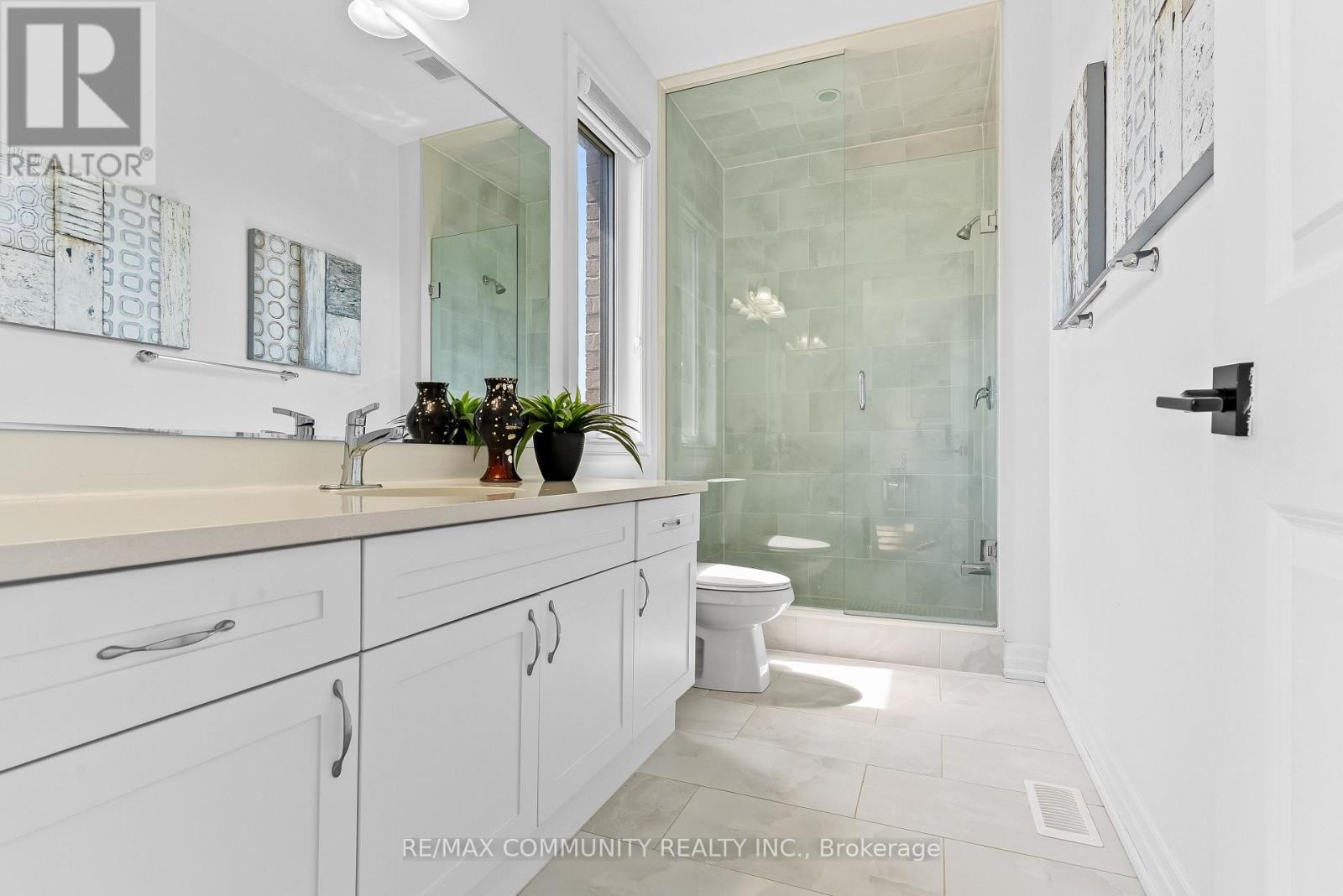 2879 Foxden Square, Pickering, ON