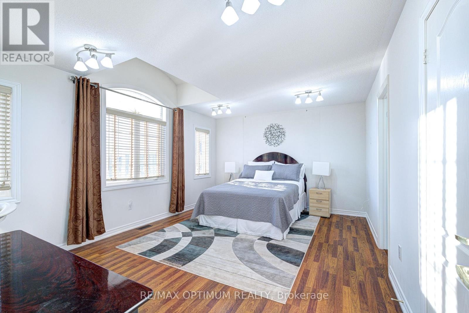 54 Midcrest Circle, Brampton, ON