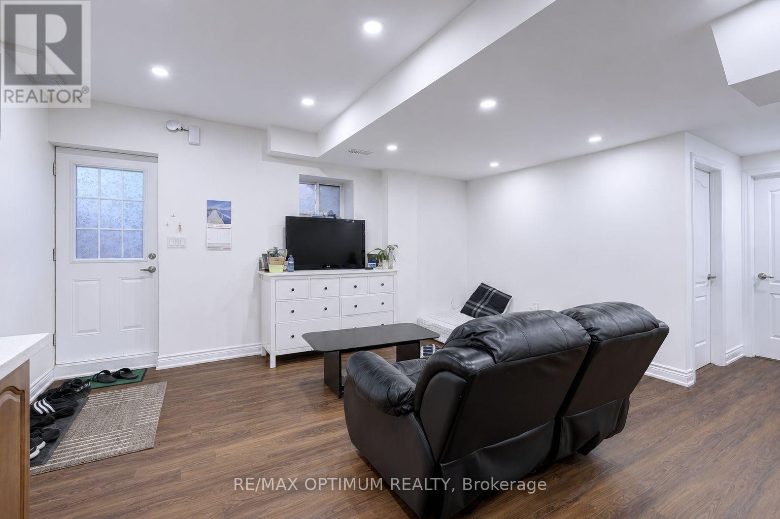 54 Midcrest Circle, Brampton, ON