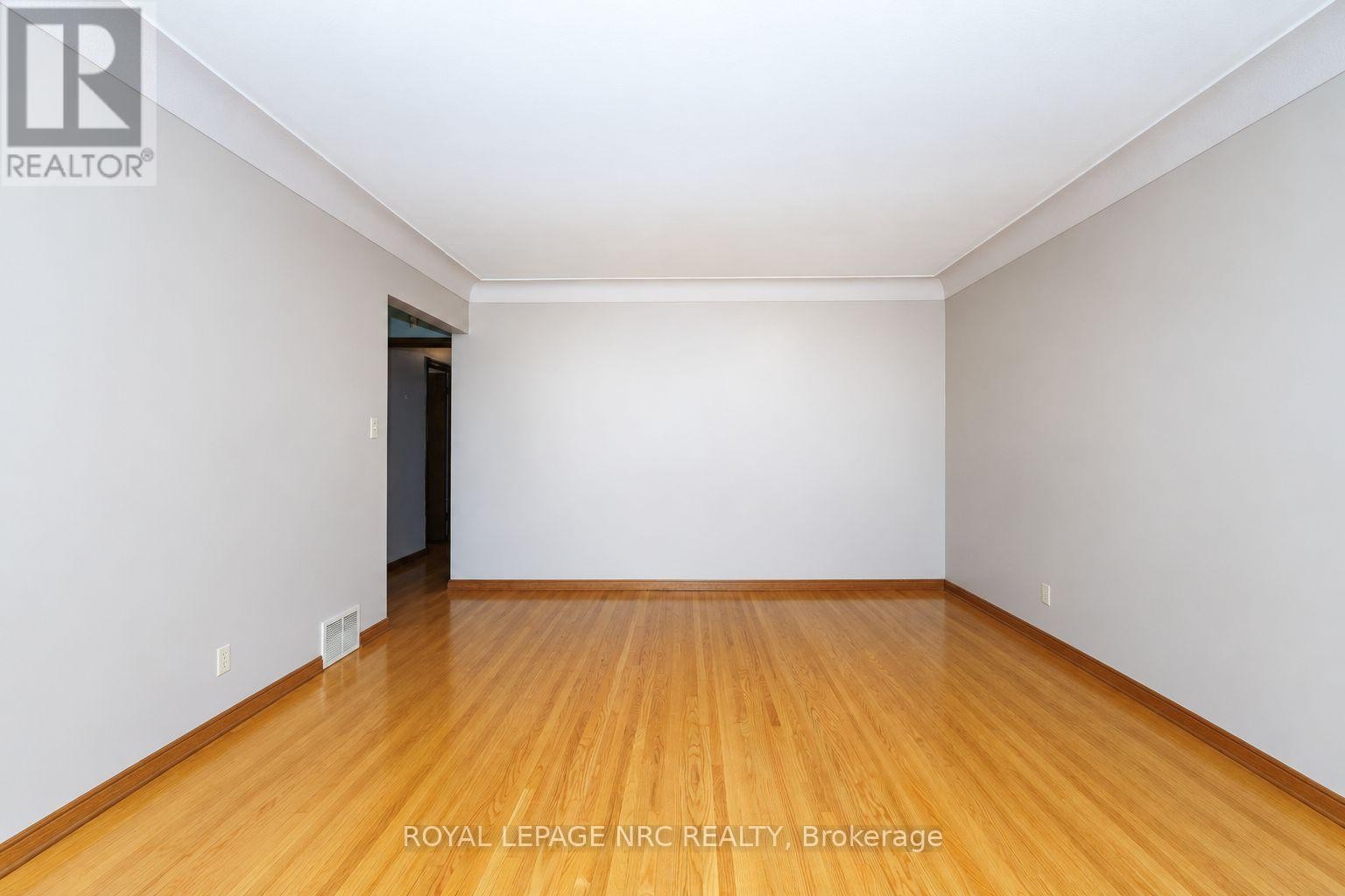 38 Rivercrest Road, Hamilton (Riverdale), ON
