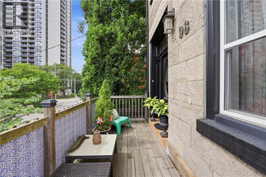 Front Porch - 98 Duke Street Unit# 2Nd, Hamilton, ON