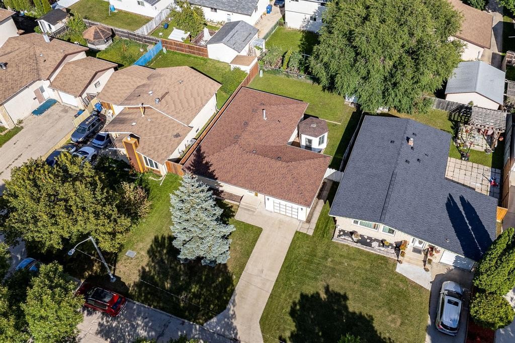 69 Piney Crescent, Winnipeg, MB