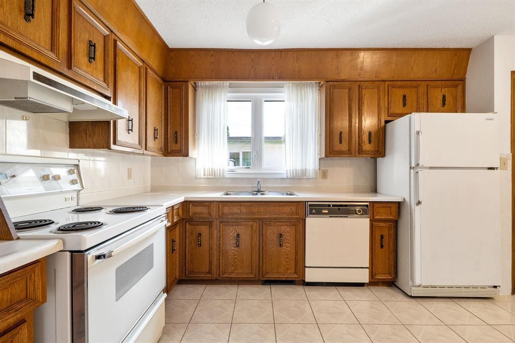 69 Piney Crescent, Winnipeg, MB