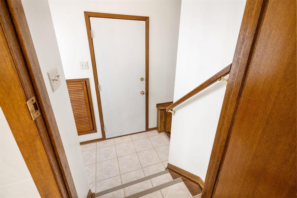 69 Piney Crescent, Winnipeg, MB