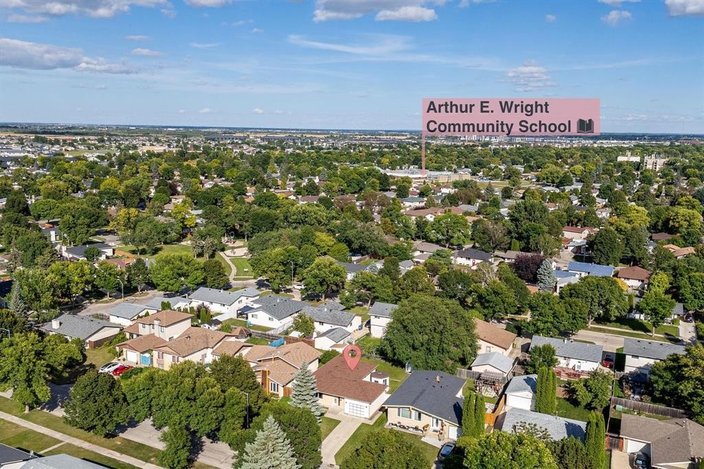 69 Piney Crescent, Winnipeg, MB