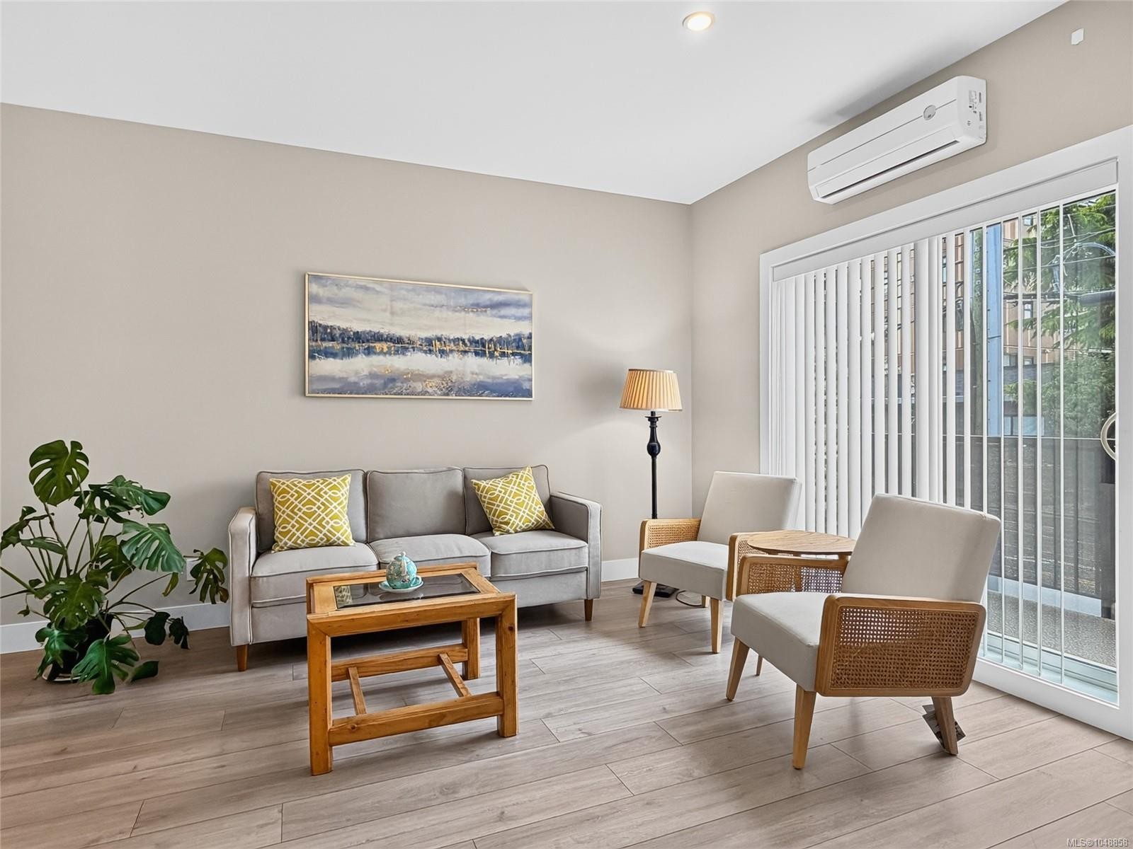 #105-2821 Jacklin Rd, Langford, BC
