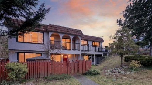 112 Arden Rd  Courtenay, BC V9N 8X8