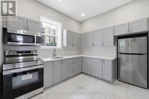 98 Duke Street, Hamilton, ON 