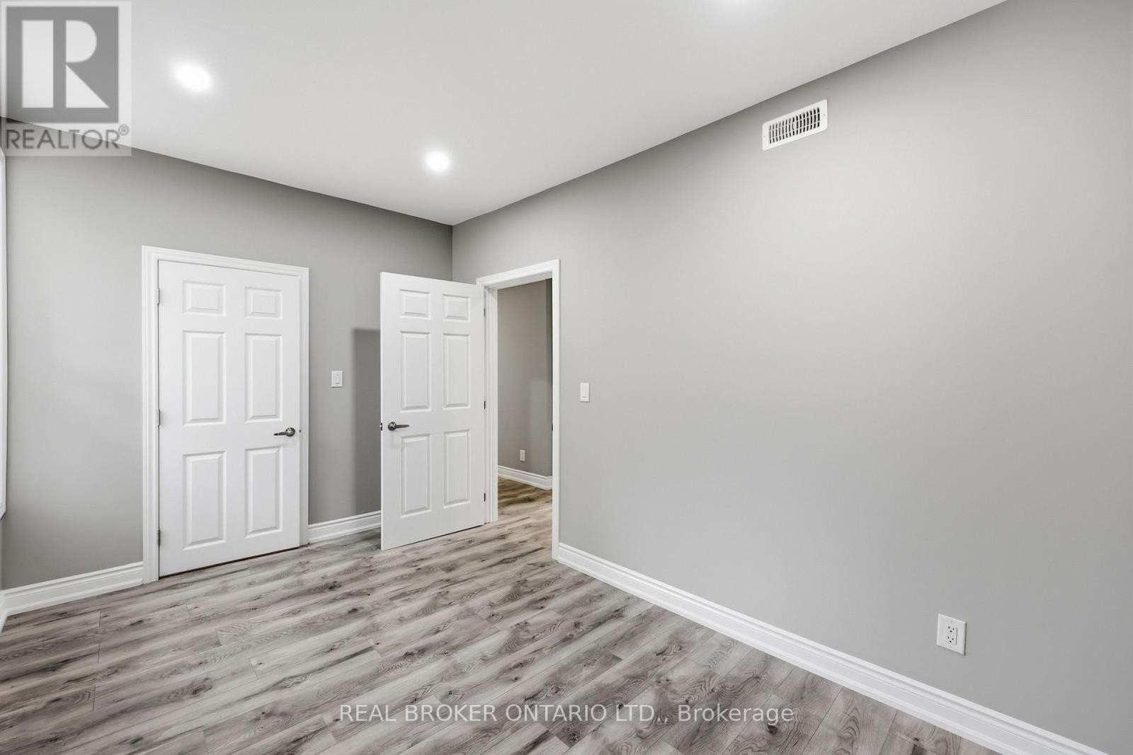 98 Duke Street, Hamilton, ON