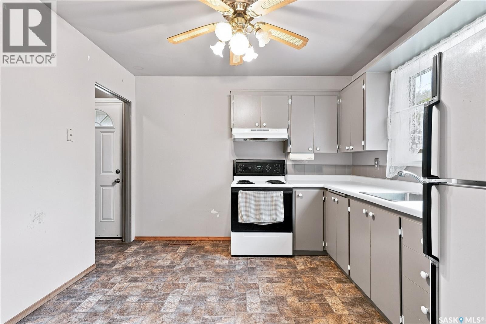 2814 21St Street W, Saskatoon, SK