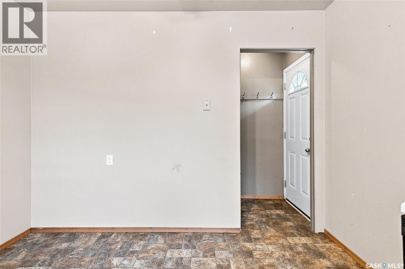 2814 21St Street W, Saskatoon, SK