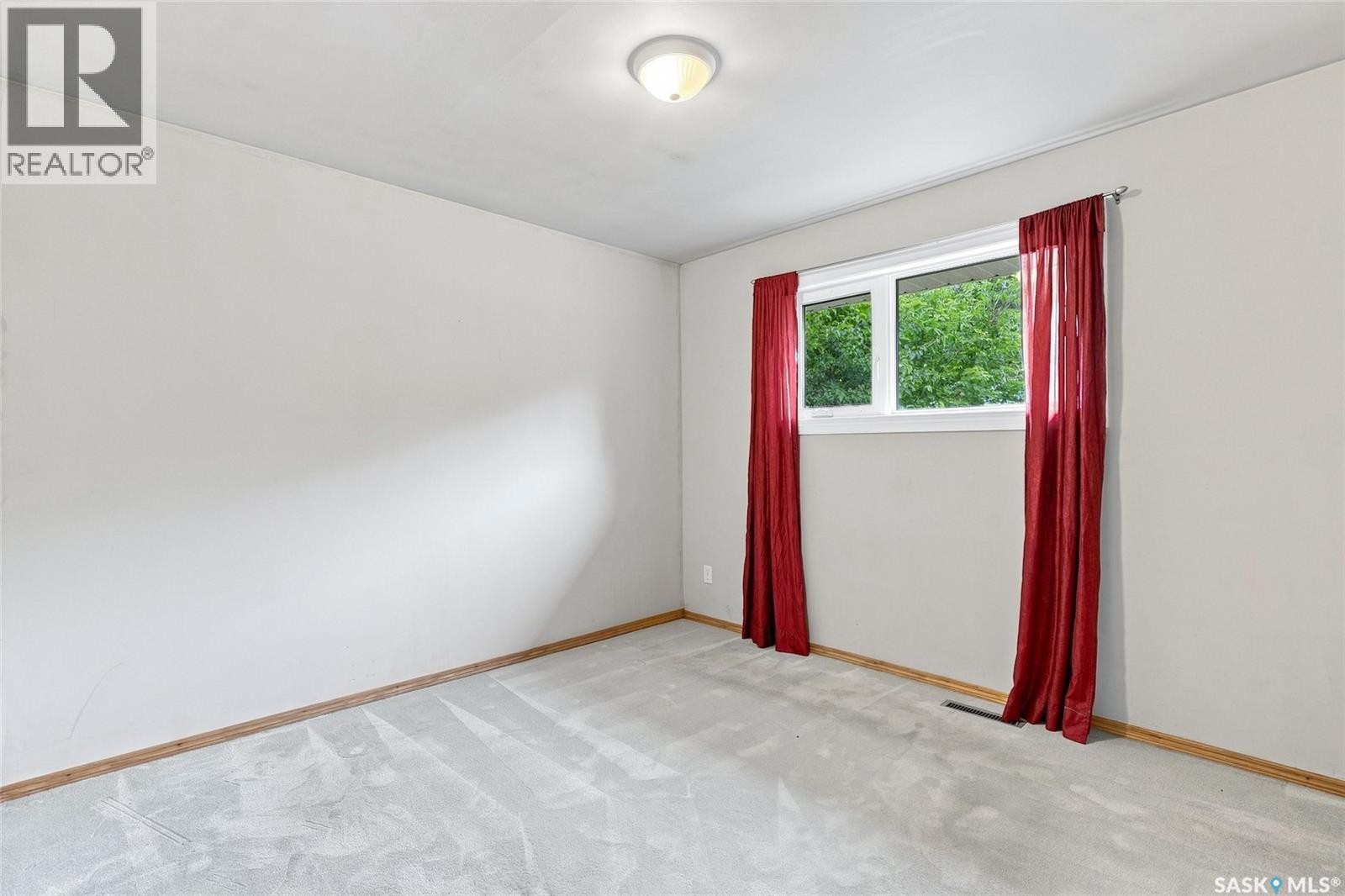 2814 21St Street W, Saskatoon, SK