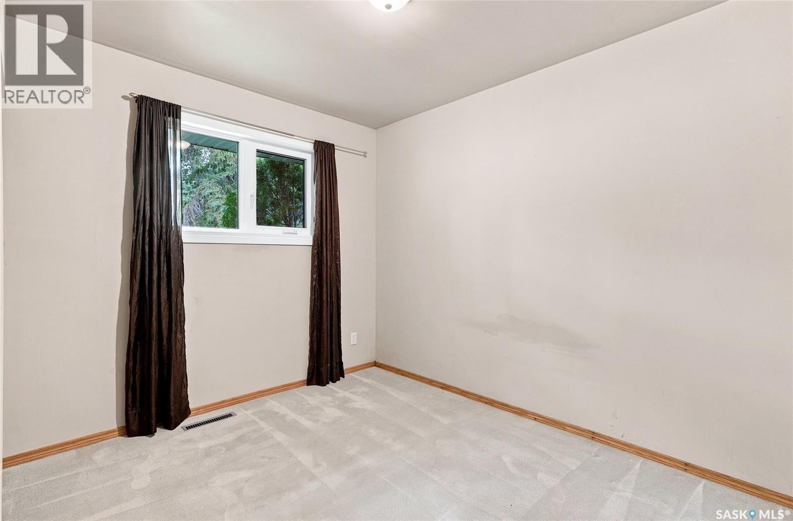 2814 21St Street W, Saskatoon, SK