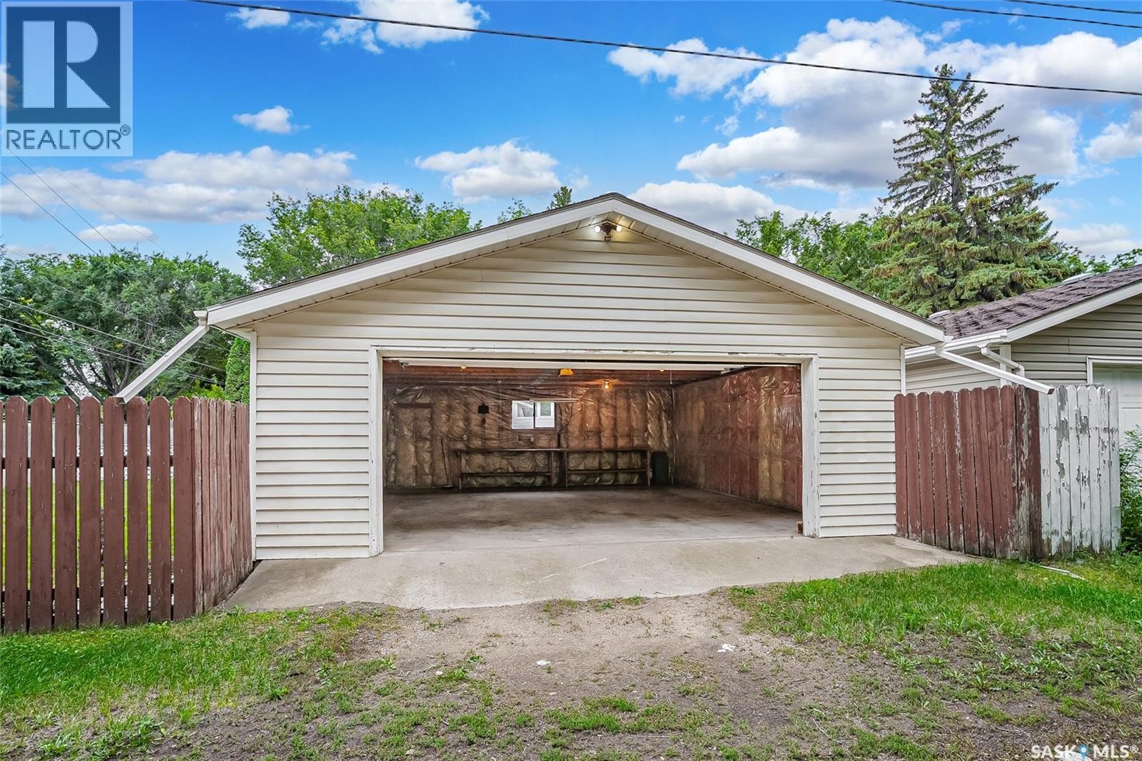 2814 21St Street W, Saskatoon, SK