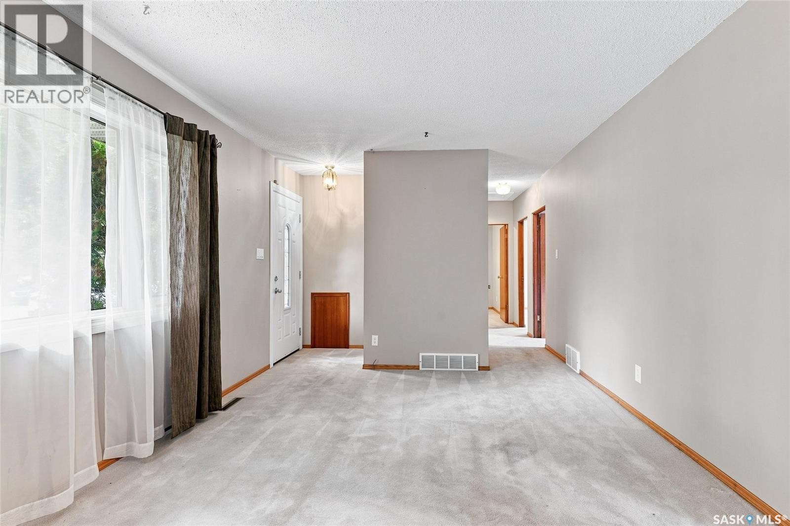 2814 21St Street W, Saskatoon, SK