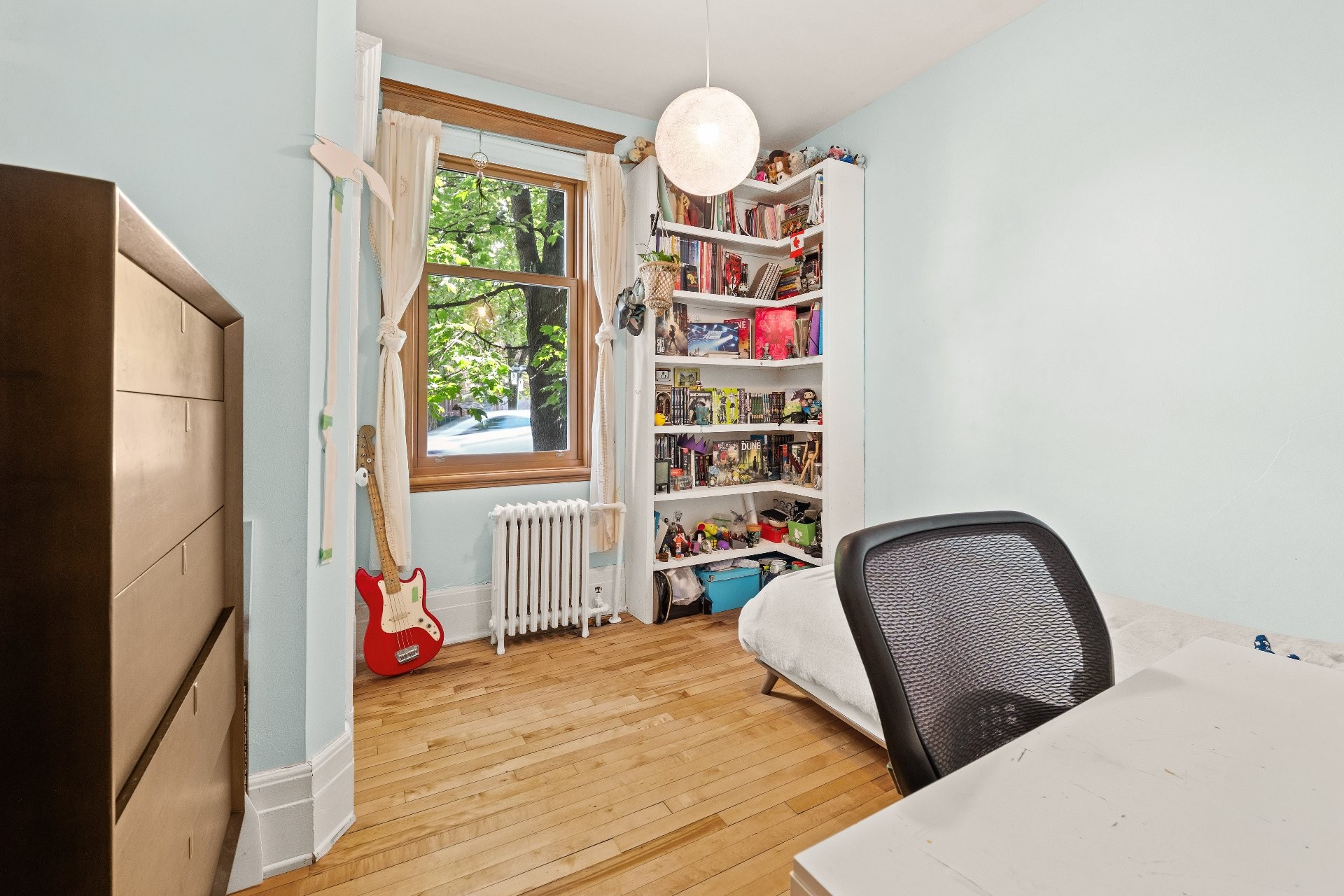 Image 1