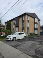 325  - 329 Rue St-Charles La Prairie, QC J5R 2P1