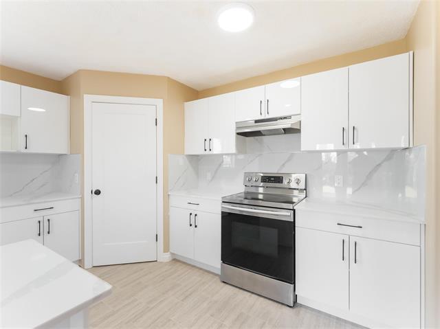 132 Foxwarren Dr, Winnipeg, MB