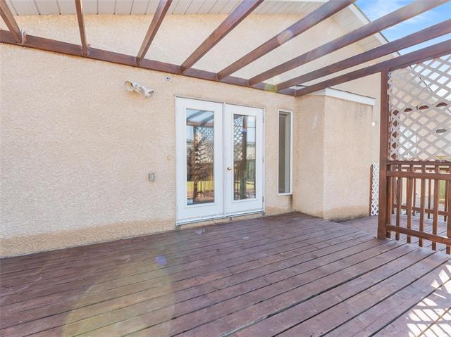 132 Foxwarren Dr, Winnipeg, MB