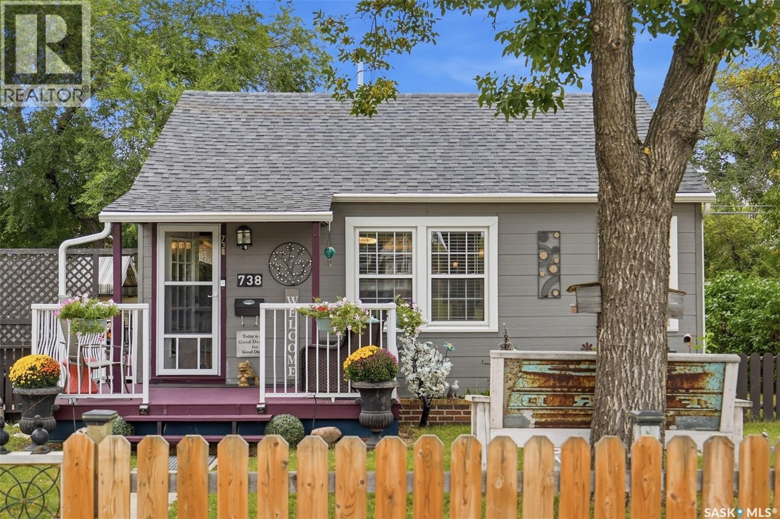 738 K Avenue S, Saskatoon, SK