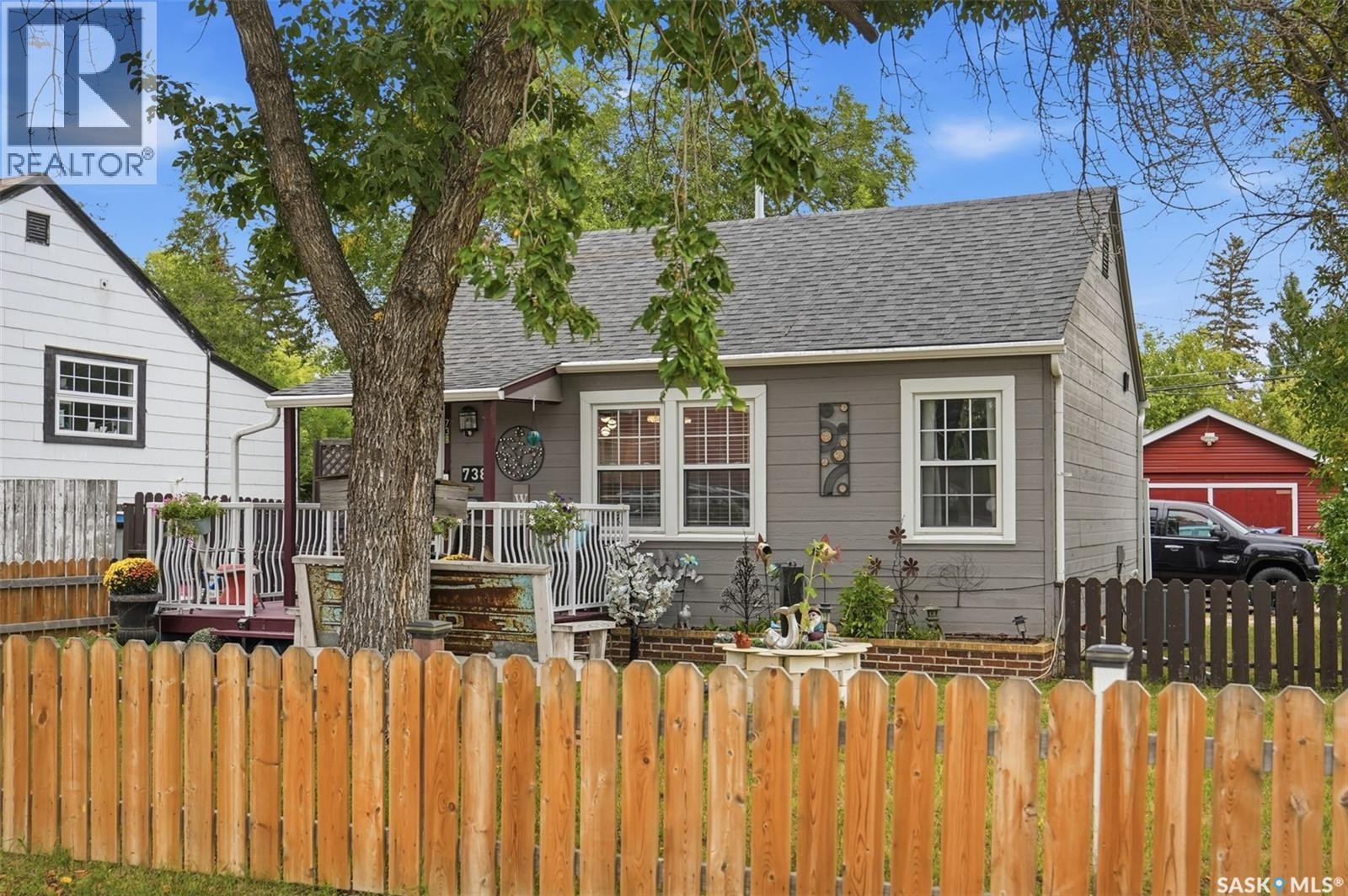 738 K Avenue S, Saskatoon, SK