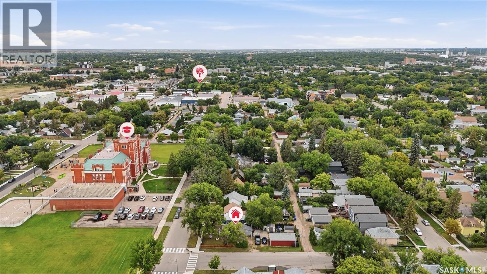 738 K Avenue S, Saskatoon, SK
