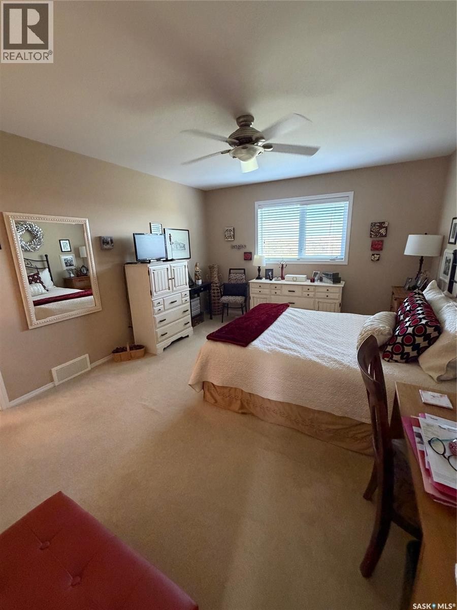 121 445 Bayfield Crescent, Saskatoon, SK