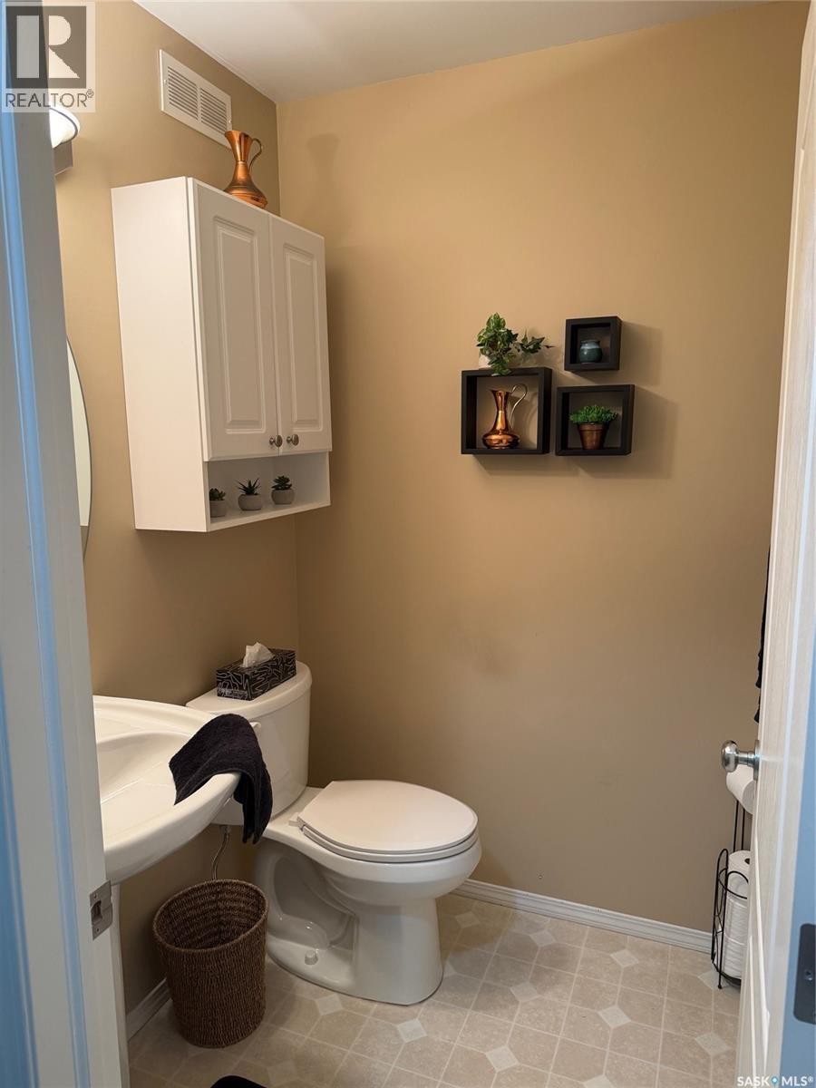 121 445 Bayfield Crescent, Saskatoon, SK