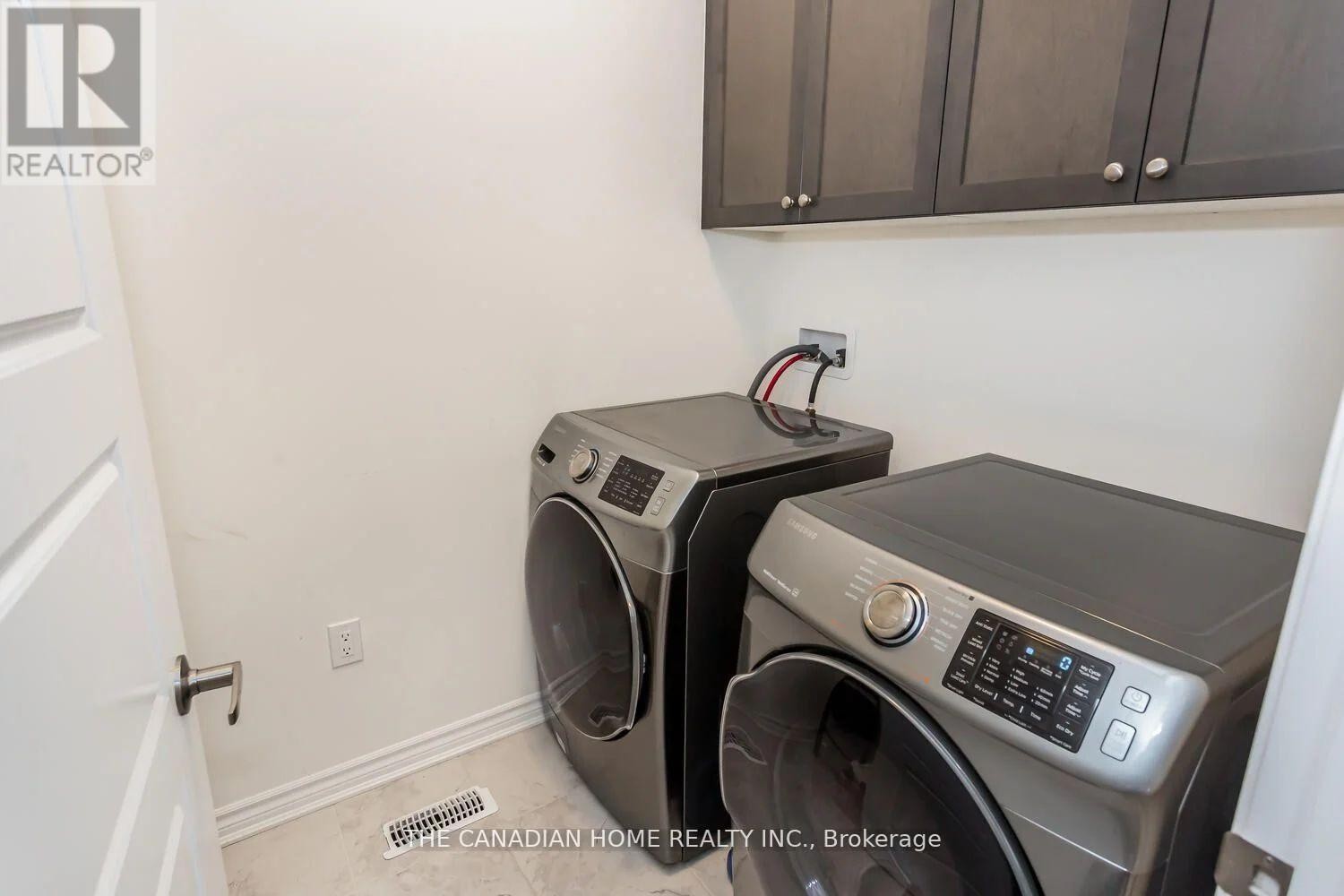 1261 Rose Way, Milton, ON