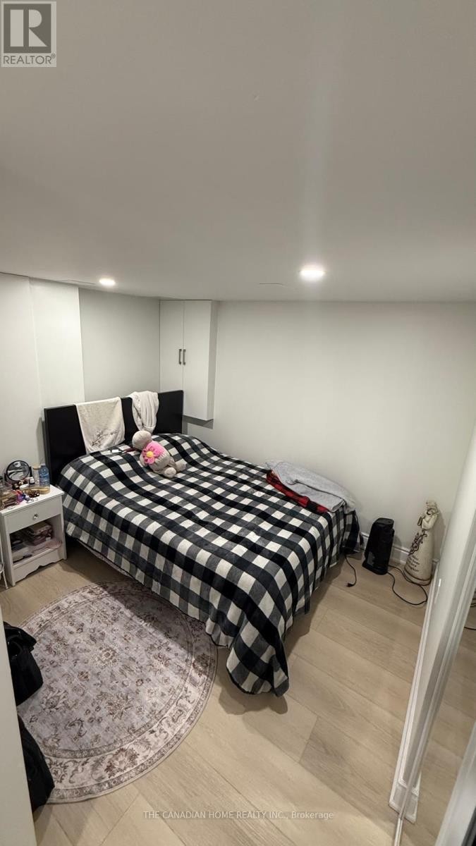 1261 Rose Way, Milton, ON