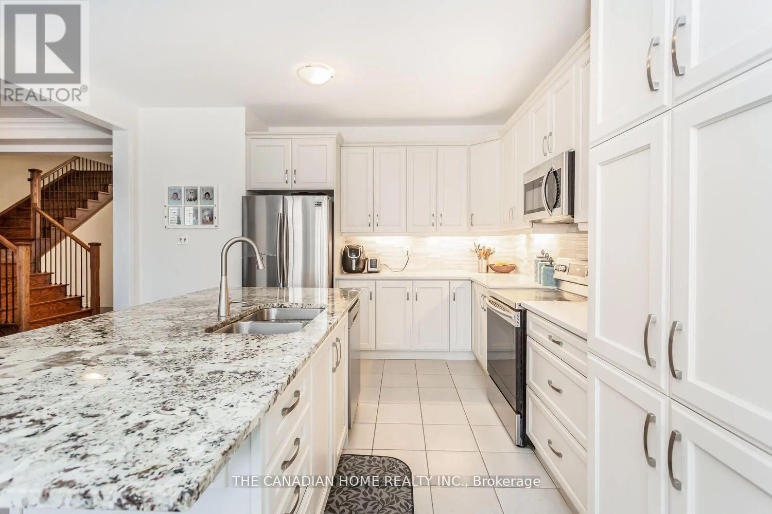 1261 Rose Way, Milton, ON