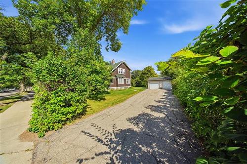 201 Vernon Rd, Winnipeg, MB 