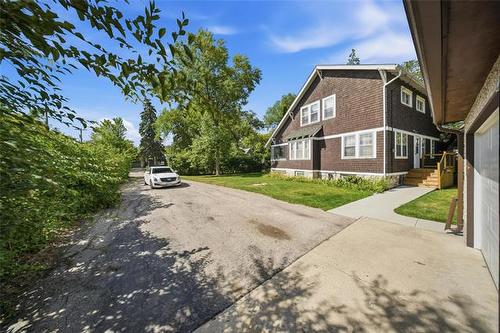 201 Vernon Rd, Winnipeg, MB 