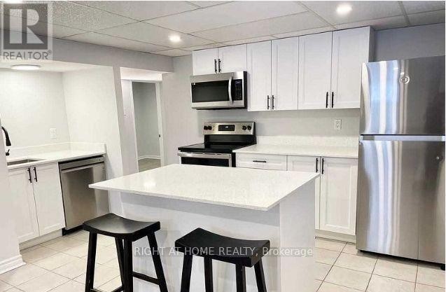 5 Wanita Road, Mississauga, ON