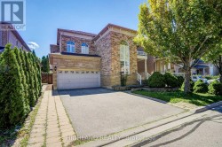 39 SHADETREE CRESCENT Vaughan, ON L4H 1Y3