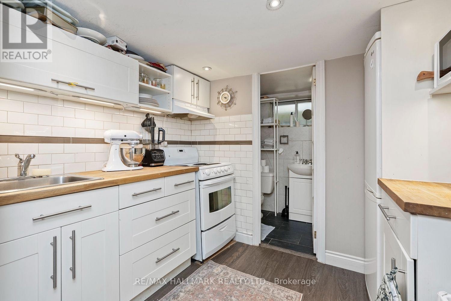 141 Humbercrest Boulevard, Toronto, ON