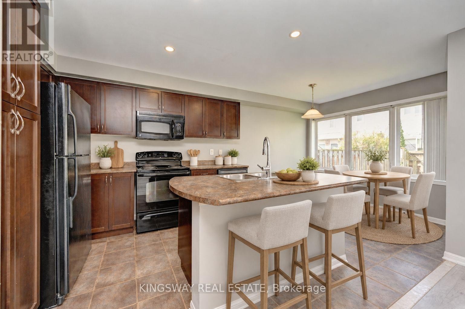 103 Blackbird Circle, Cambridge, ON