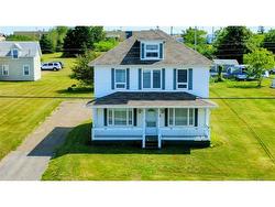 98 Saint-Pierre E BLVD Caraquet, NB E1W 1A9