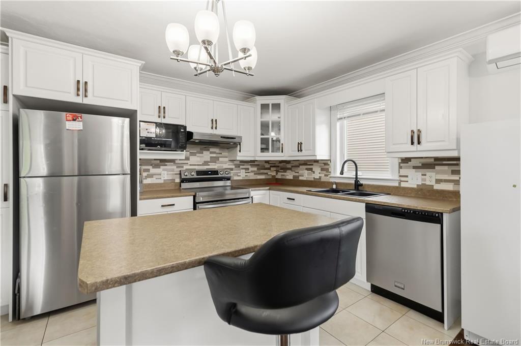 34 Oxiard St, Dieppe, NB